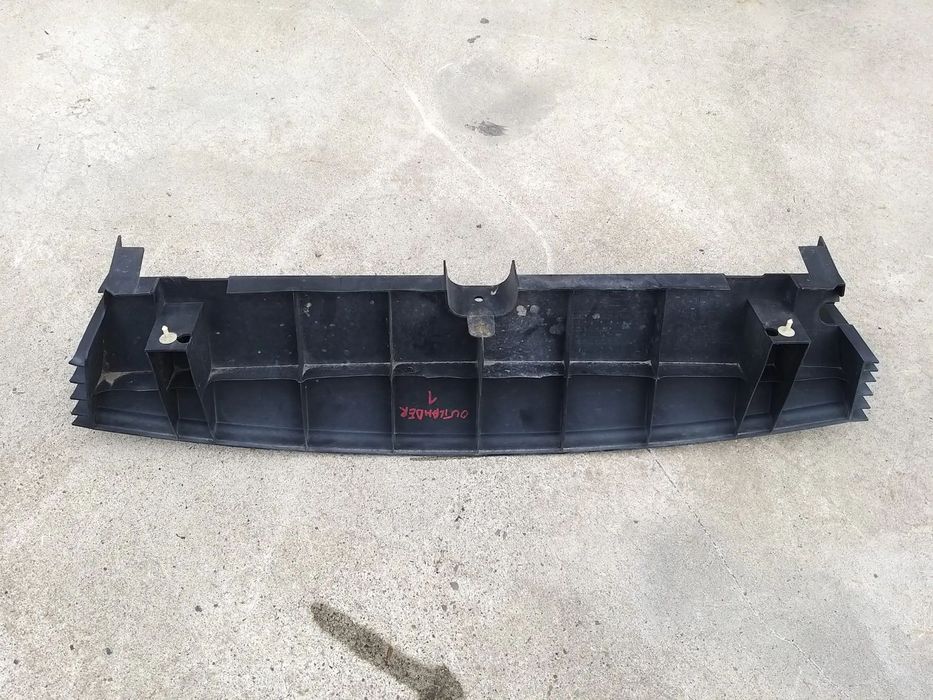 Deflector plastic bara fata mitsubishi outlander 1 mr958464 mn134618