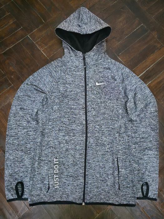 Nike Therma-Fit Sweatshirt
