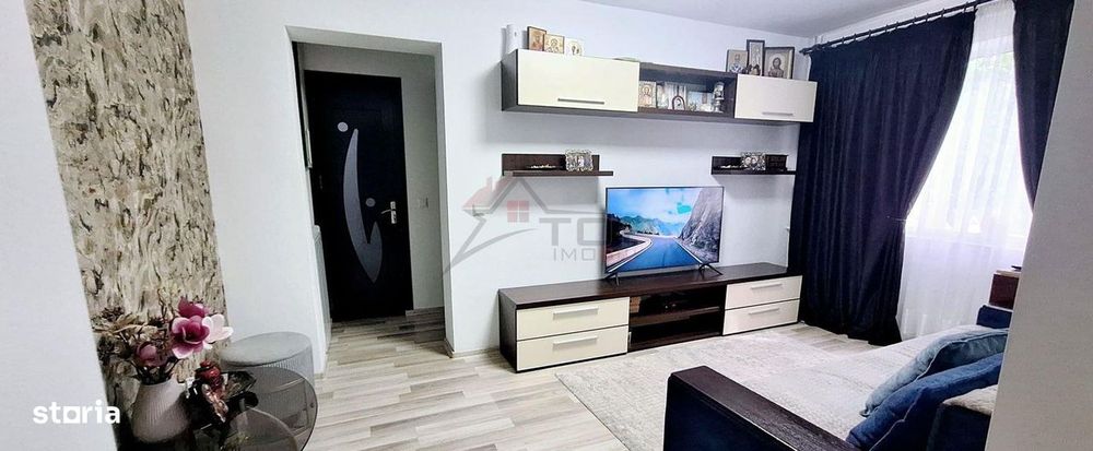 Apartament 2 camere semidecomandat, Podu Ros