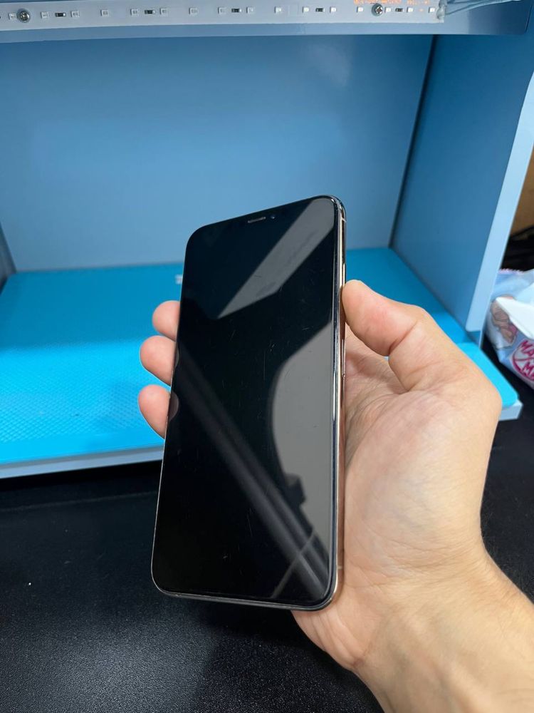 Iphone XS Max sotiladi!