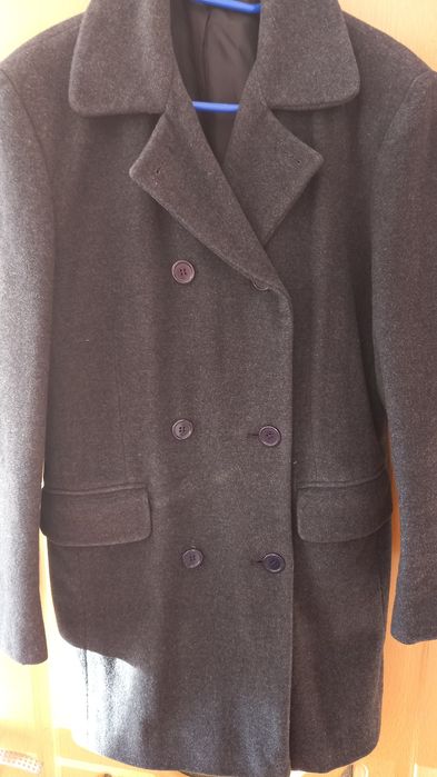 Vand sacou frumos de dama,gros din lana pt iarna