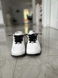 Af1 low marimea 42 conditie 8/10