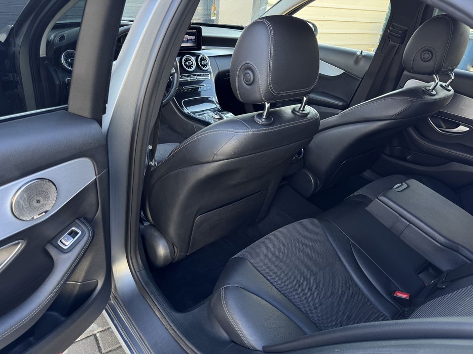 Mercedes C250 2018 204cp Gri mat de fabrica/9 G-tronic/Full led