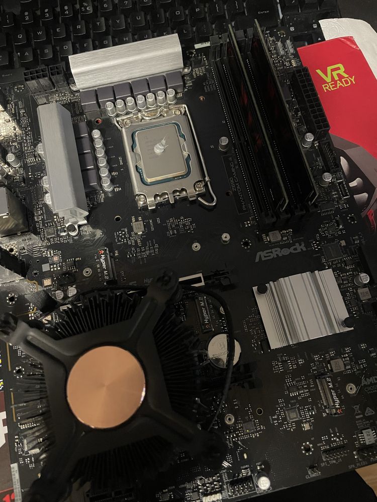 Комплект дъно ASRock Z690, i5 12400f, Ram G.Skill 2x8, охлаждане