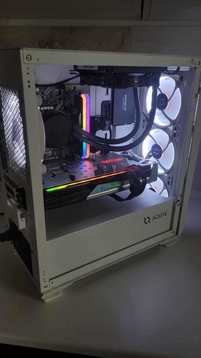 PC i7-10700f, RX5700XT (RTX 3060), 16GB