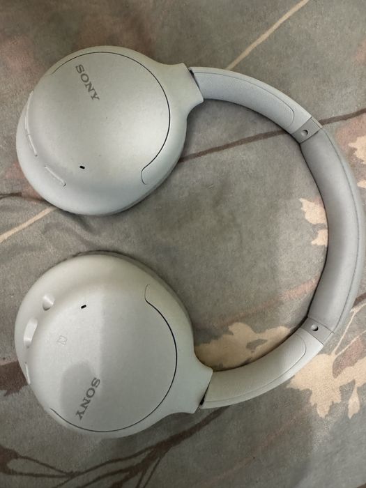 Слушлаки Sony wh-ch710n, бели, безжични