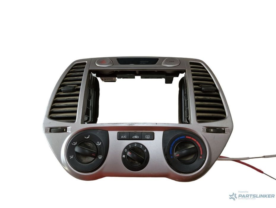 Climatizare/panou consola centrala  HYUNDAI i20 PB, PBT 2008 - >