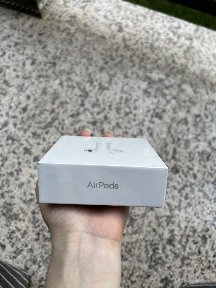 Новые AirPods 2 версия