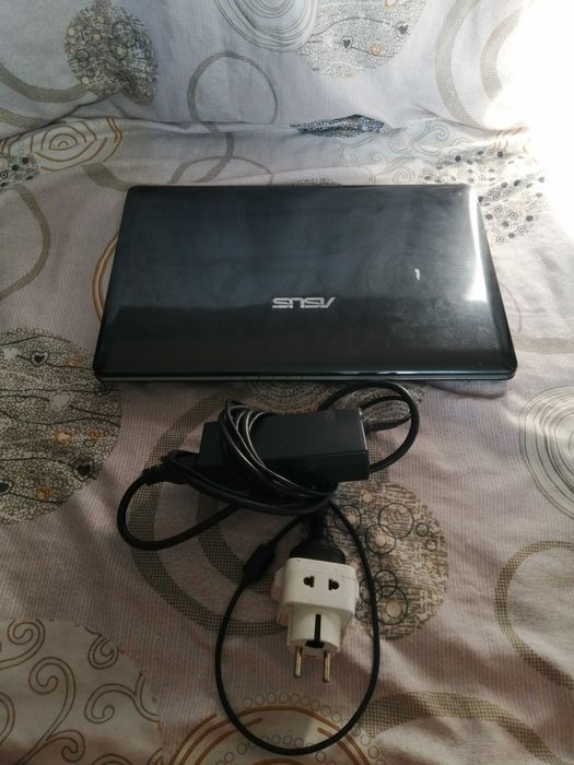 продам ноутбук asus core i5 1поколение