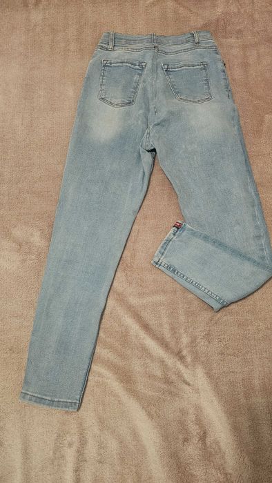 Blugi albastrii dama