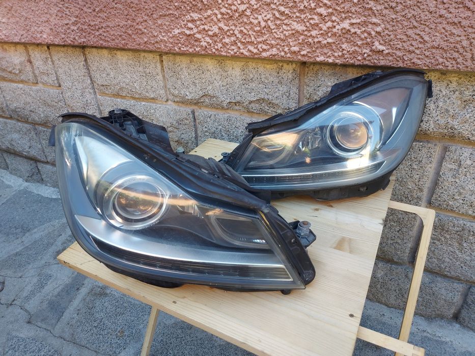 Фарове Dynamic Bi-Xenon Мерцедес Ц клас 204 / Mercedes C class w204
Ця