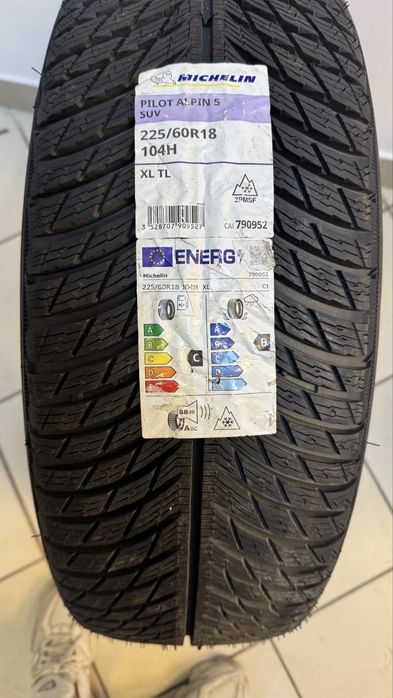 Anvelopa noua Pilot Alpin 5 SUV, 255/70/18, Dot 2023, Michelin