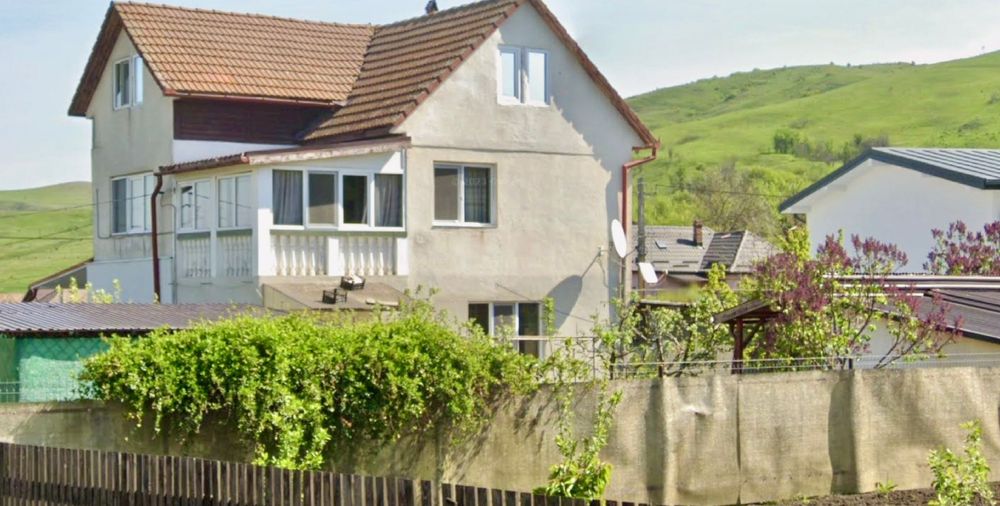 Apartament în satul Gadalin, com Jucu