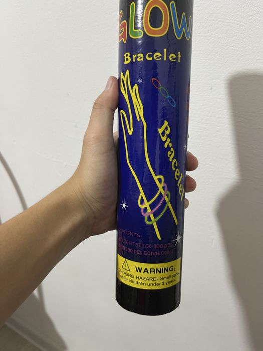 Светящиеся браслеты для концертов и вечеринок.