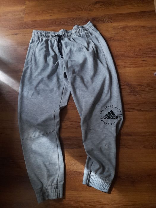 Adidas мъжко долнище XL размер.