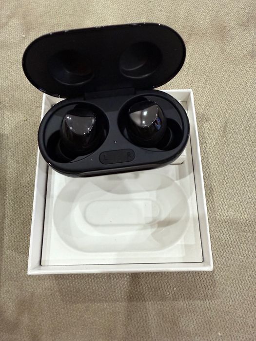 Безжични слушалки Samsung Buds+