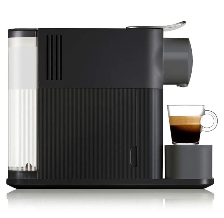 Капсульная кофемашина Nespresso Lattissima One. Made in Italy