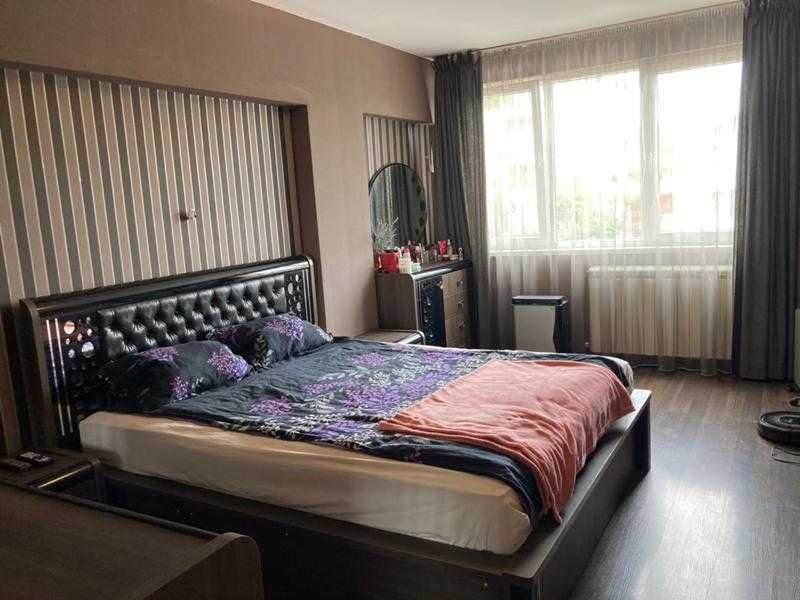 Дава се под наем Тристаен апартамент в София, Стрелбище - 110 кв.м за 500 € - Снимка #1