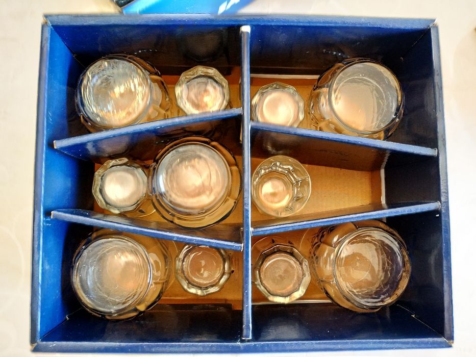 Стаканы с рюмками