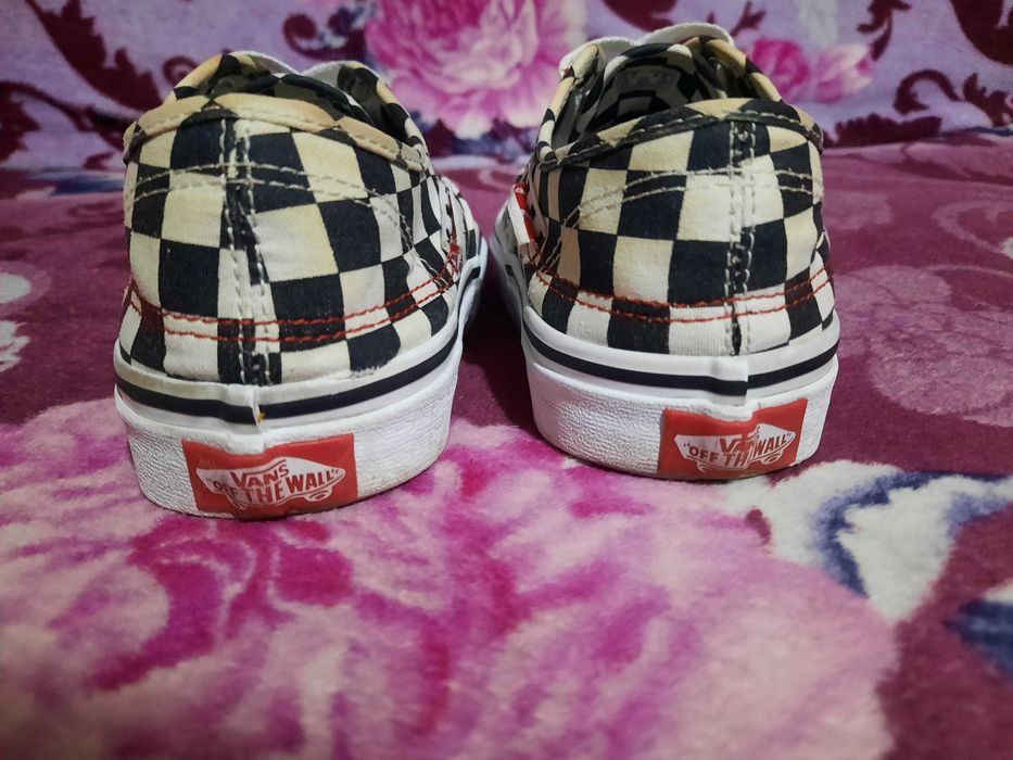 Tenisi Vans nr 36.5 23cm transport gratuit