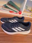 Adidas noi, marimea 40, albastri