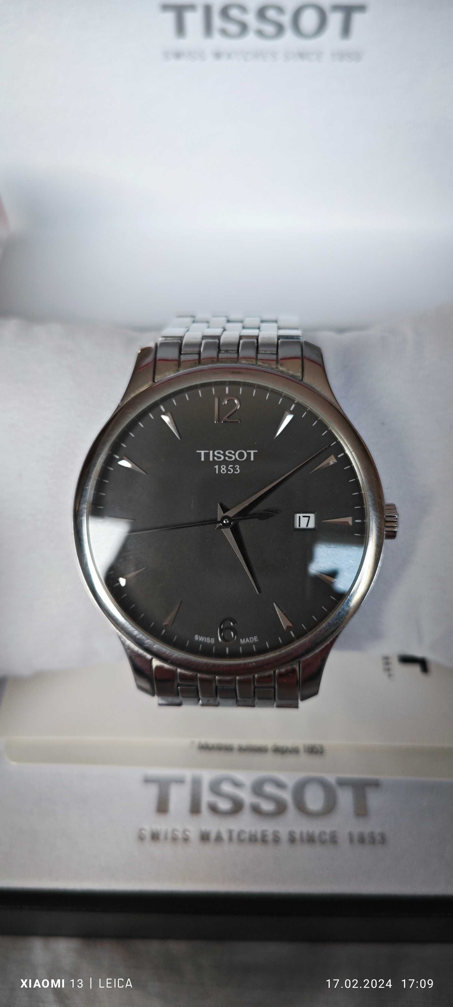 Tissot Tradition 42mm.