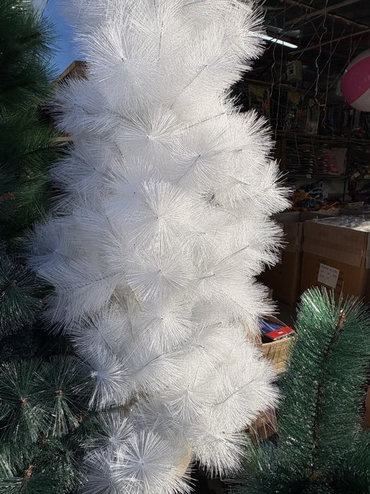 Коледни изкуствени елхи