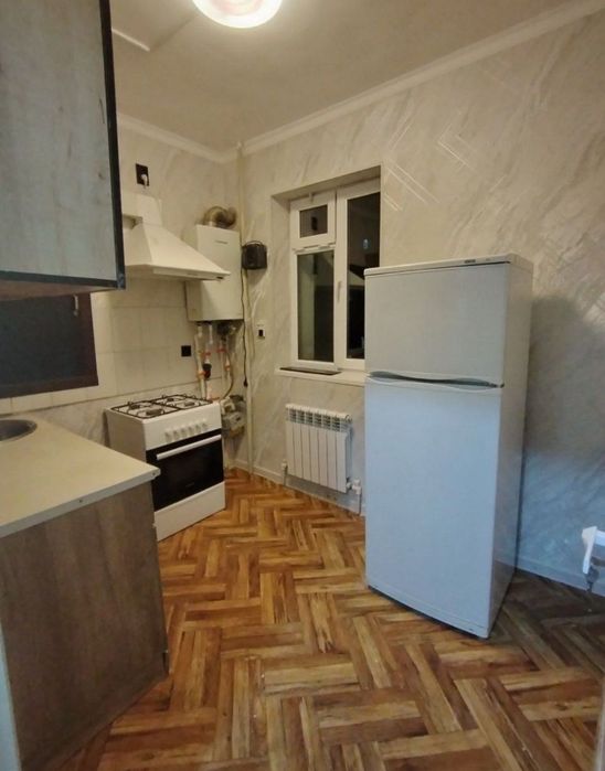 7 mkr da 4 xonalik uy sotiladi