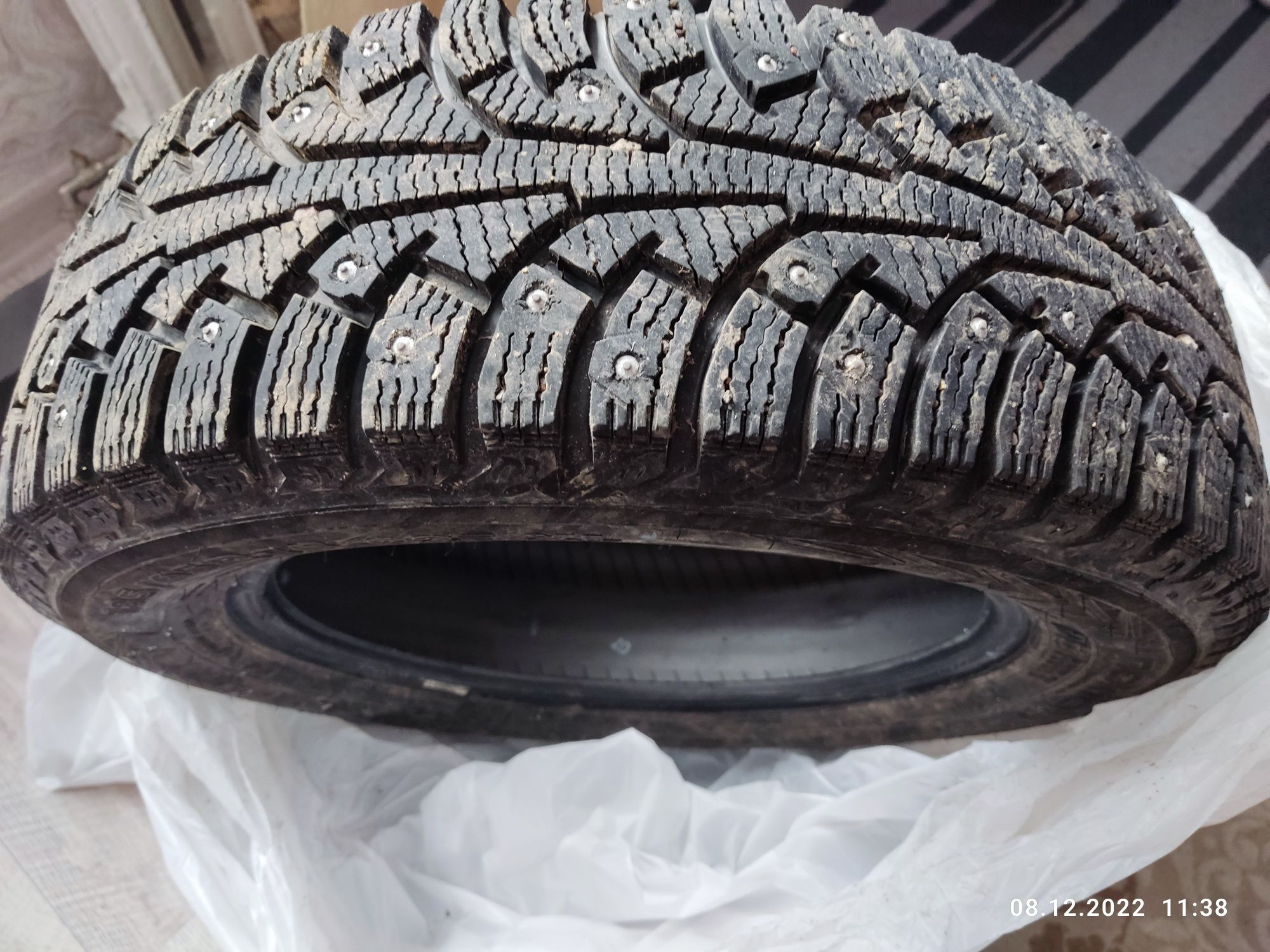 Nokian hakkapelita 5 185/65/15 2 колеса