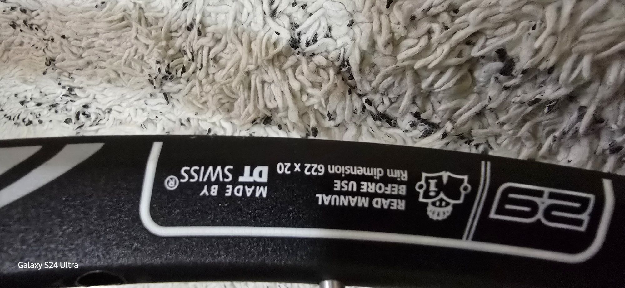 HoBu kапли DT swiss xr 1501 ratchet главини. 29 цола