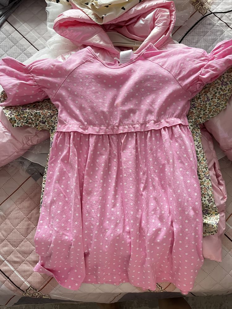 Продам вещи на девочку 4-5-6 лет