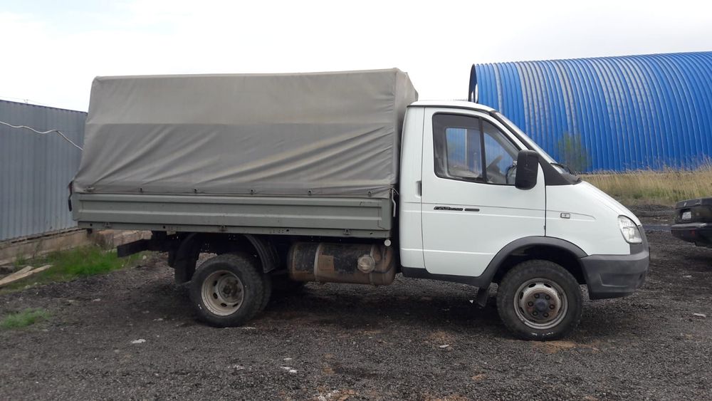 Продам газель.  Полный привод. 2017 год, цвет белый. Цена 6 млн, торг.