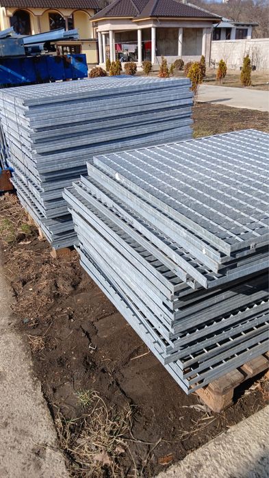 Gratare zincate metalice