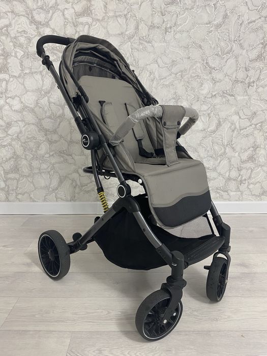 Продам коляску прогулучная