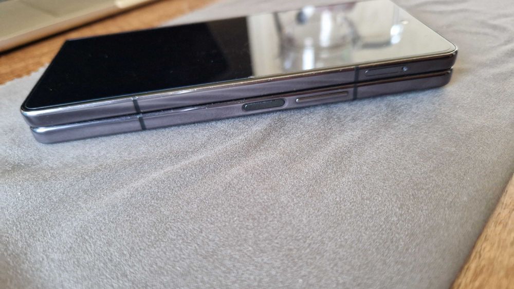 Samsung Galaxy Z Fold 4