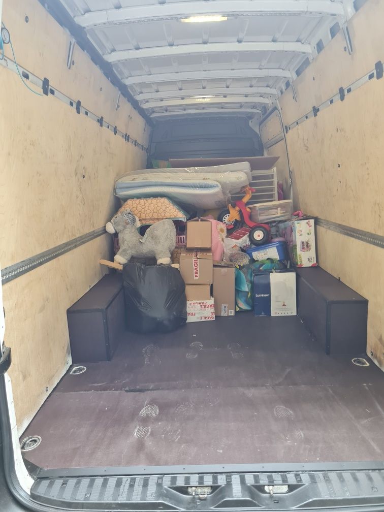 Servicii transport marfa mutari debarasări mobila veche relocari