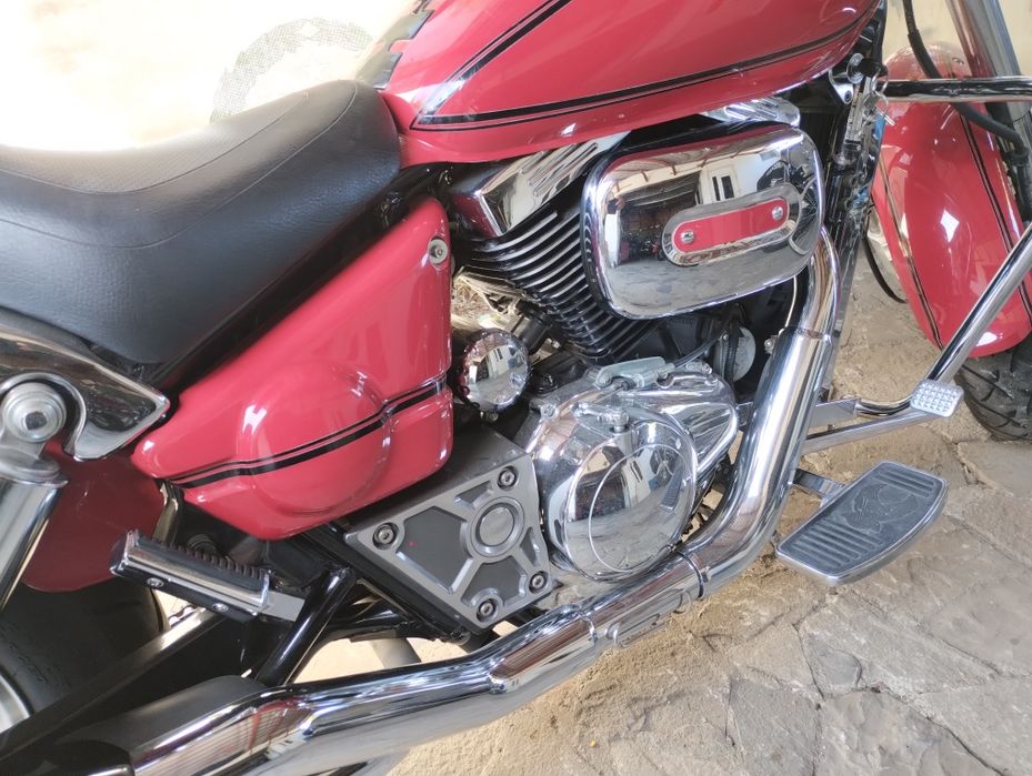 Suzuki VZ 800 Marauder 1996