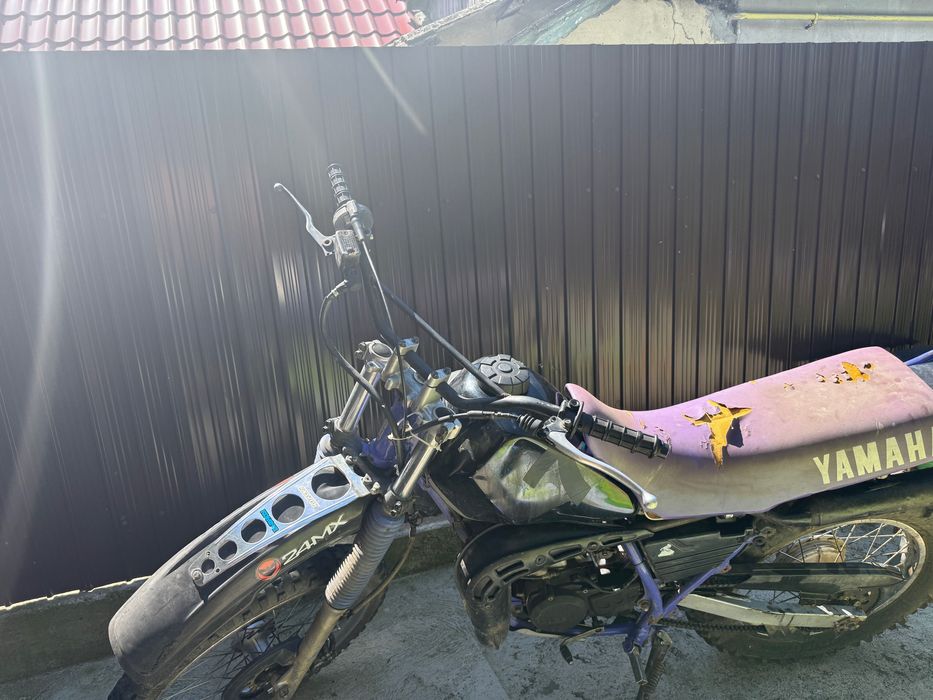 De vânzare motoare cross Honda Yamaha