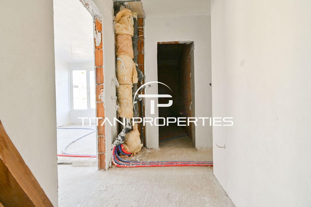 Тристаен за продажба в ж.к. Кръстова вада