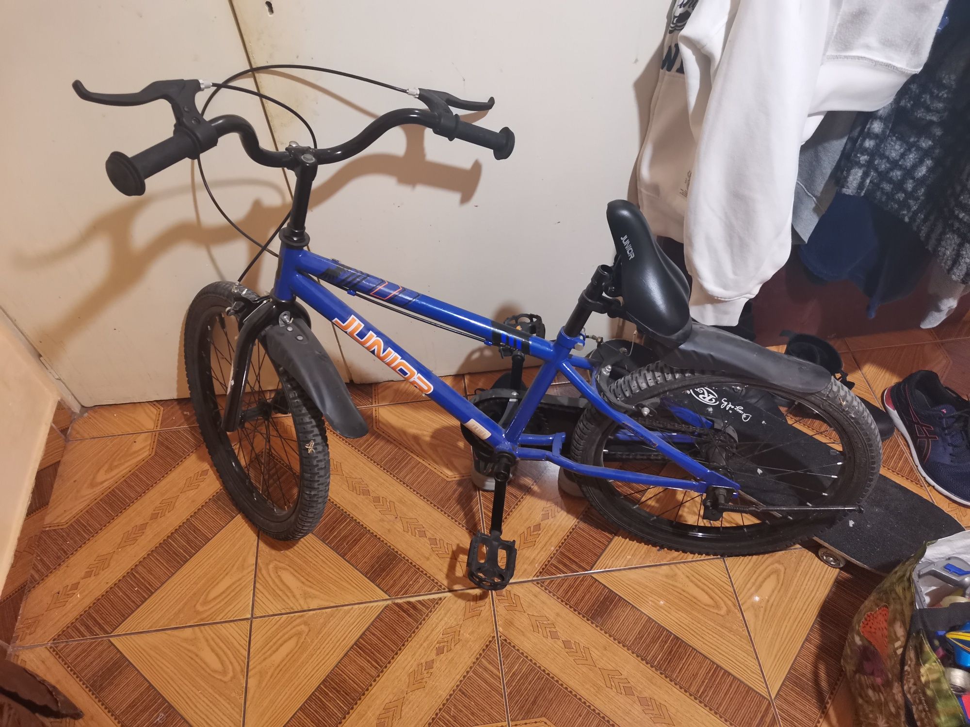 Bicicleta de vânzare