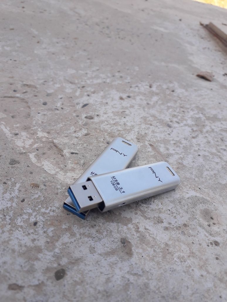 USB- Fleshka 128gb