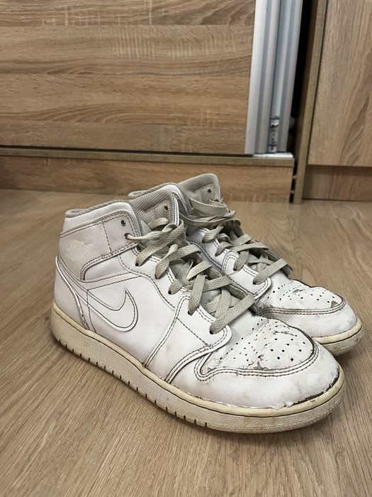 Air Jordan 1 Mid оригинални – размер 40, добро състояние