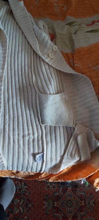 Jerseu alb cu cordon