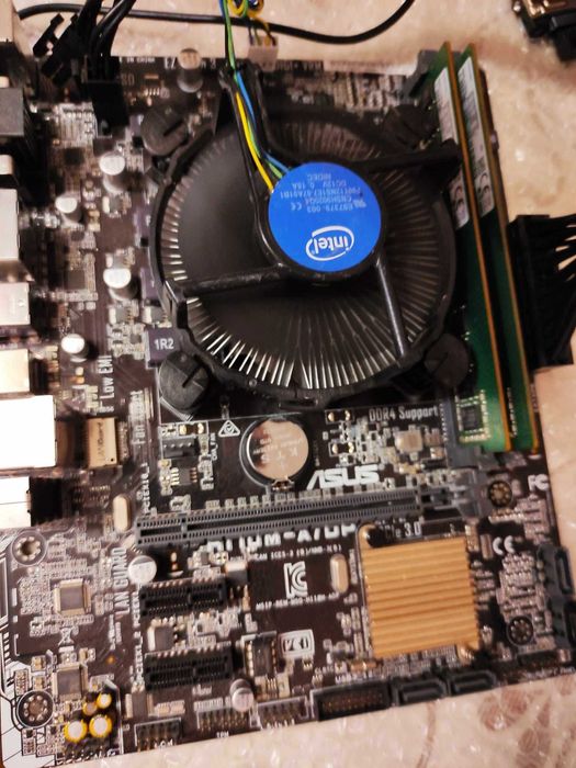 ASUS H110M-A/DP, Socket 1151 + i5 6500+16 gb ddr4 ram+ cooler