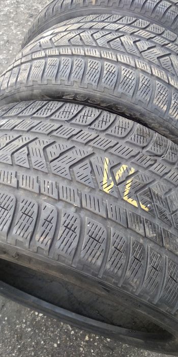 Зимни гуми -21цола-295/35-"PIRELLI"