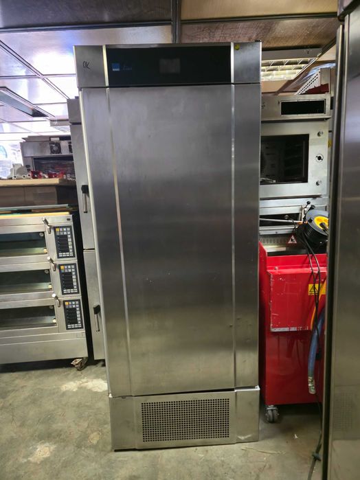 Frigider profesional inox Germania tavi 60x40 cm pentru 38 tavi !