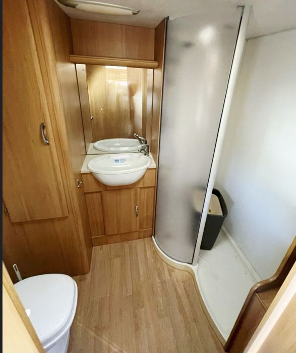 Rulota Avondale Mayfair 470-2  an fabricaţie  2008 inmatriculata Roman