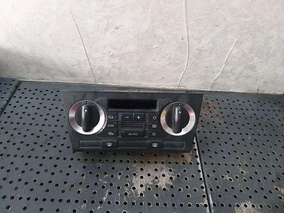 Panou comanda clima ac audi a3 8p 8p0820043ag