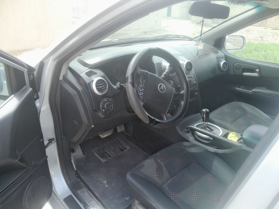 Inamarka sanyon avtomobili sotiladi