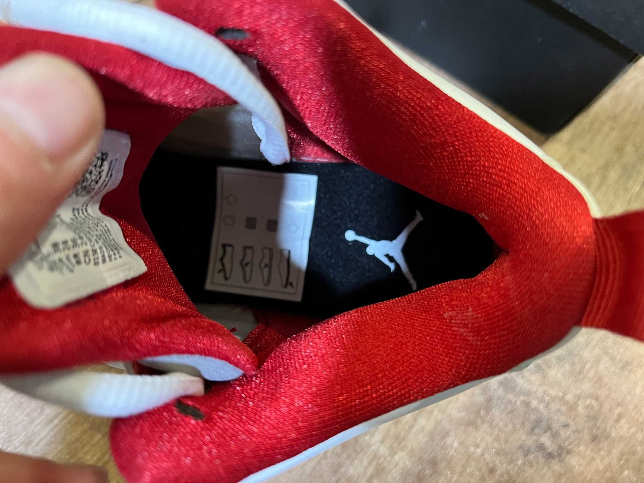 ОРИГИНАЛНИ *** Nike Air Jordan Maxin 200 Fire Red